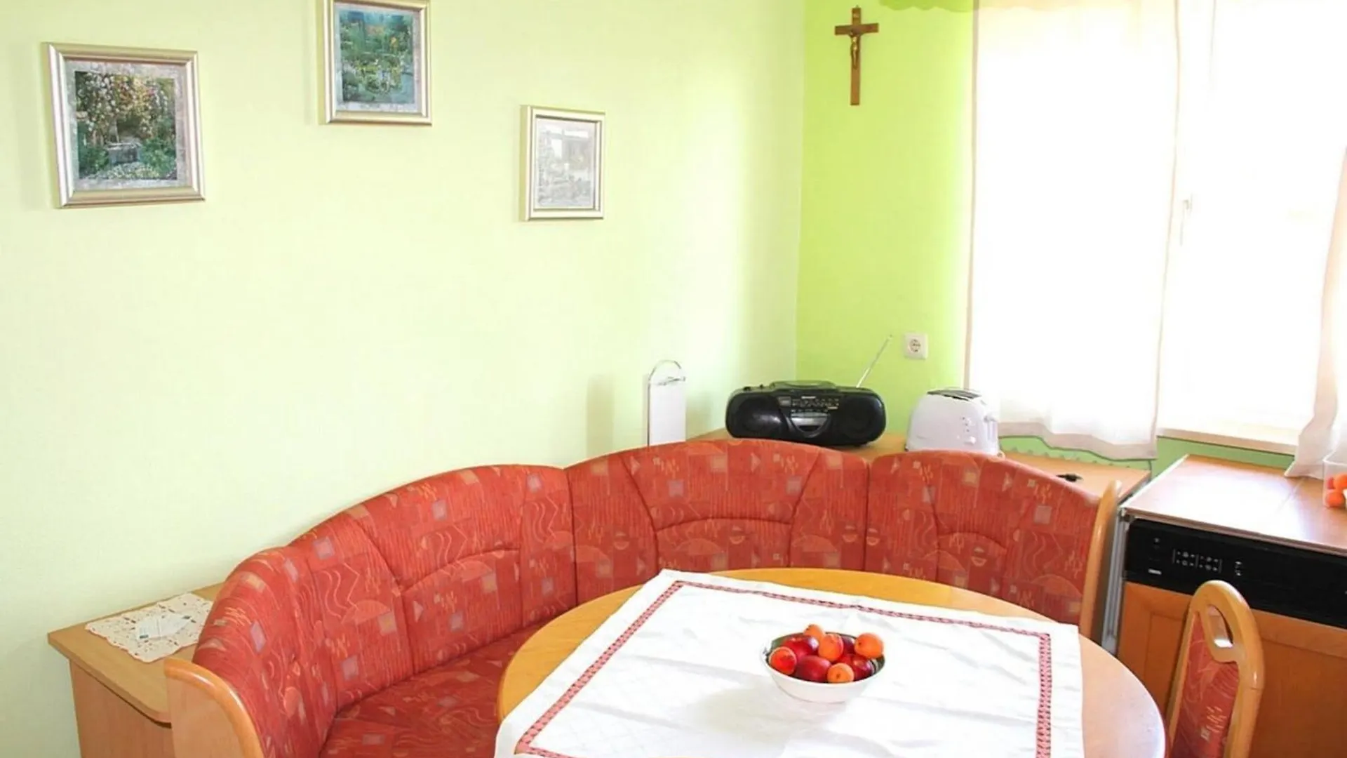 Ferienwohnung Nr 2, Neben Einem Bauernhof, Rosshaupten, Allgaeu 0*,